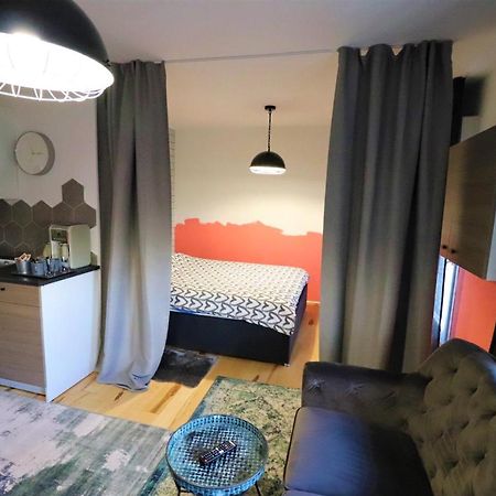 Room Emma,Between Bus And Train Station,Netflix,Speed Wi-Fi 자그레브 외부 사진