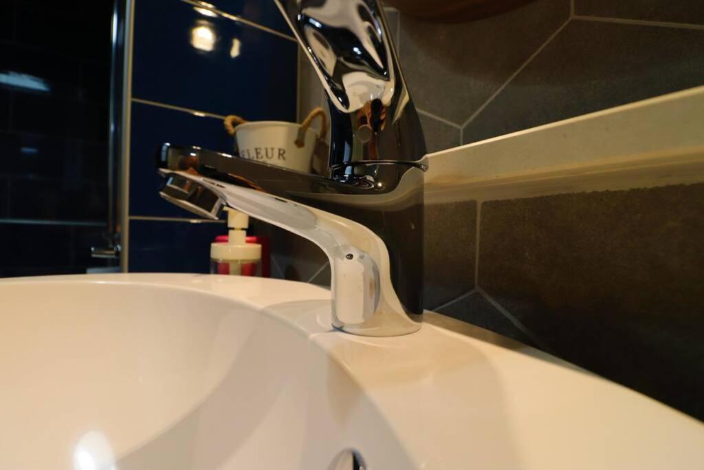 Room Emma,Between Bus And Train Station,Netflix,Speed Wi-Fi 자그레브 외부 사진