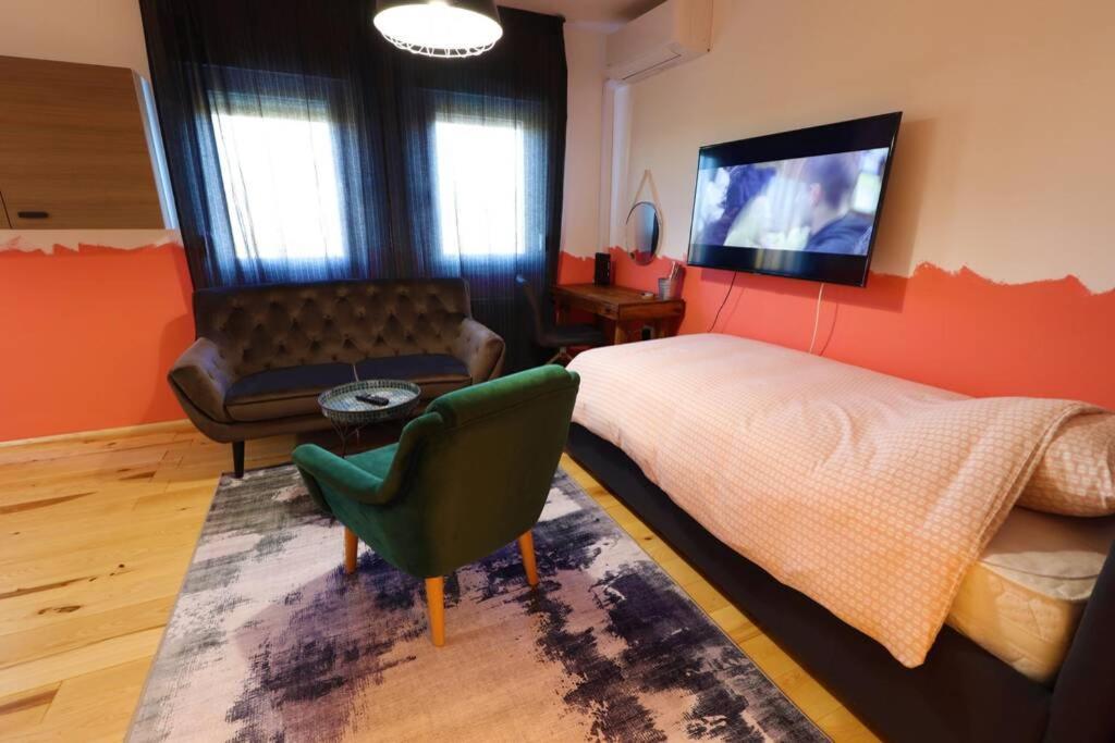 Room Emma,Between Bus And Train Station,Netflix,Speed Wi-Fi 자그레브 외부 사진