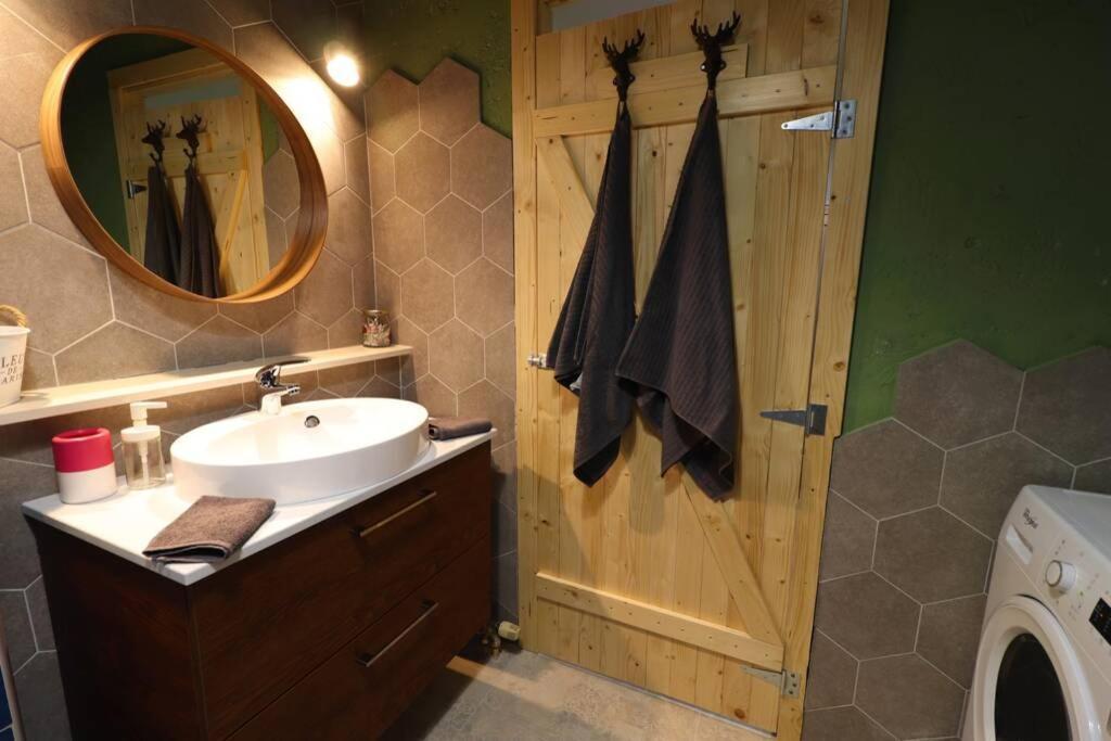 Room Emma,Between Bus And Train Station,Netflix,Speed Wi-Fi 자그레브 외부 사진